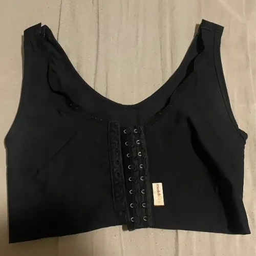 Sutiã cirúrgico preto