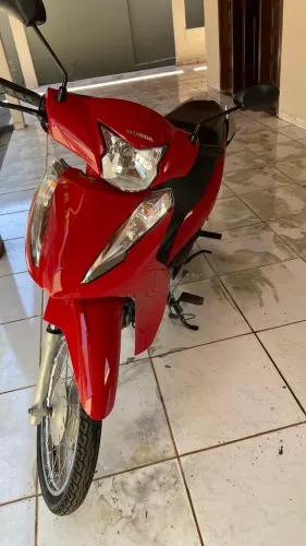 ? VENDO HONDA BIZ 110i 2022 ? ? Araguaína - TO