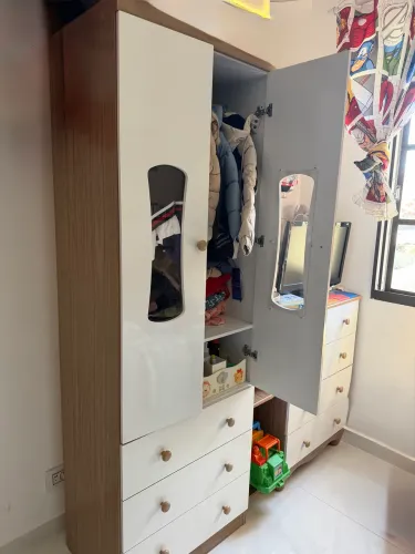 Guarda roupa infantil 