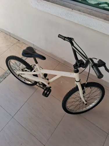 Bicicleta aro 20