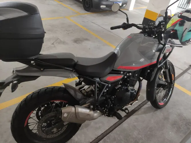 Royal Enfield Himalayan 450