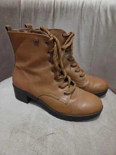 Bota Coturno Via Marte Caramelo