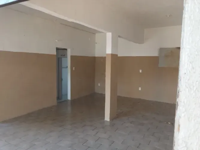 Ponto comercial com 2 banheiros 10x10