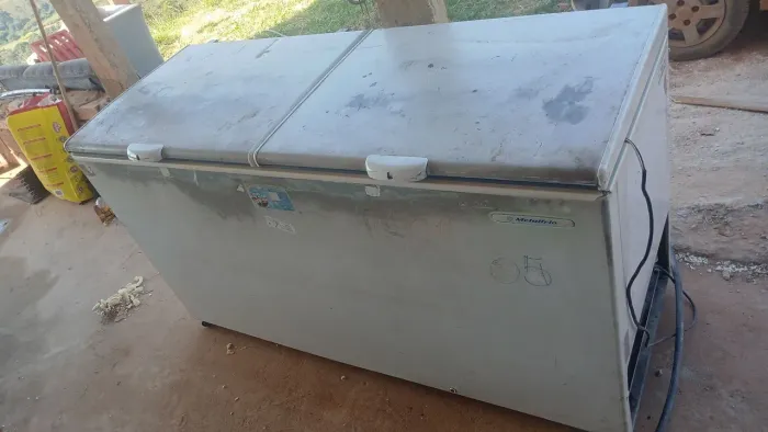 Freezer metalfrio gelando perfeitamente com garantia e frete grátis