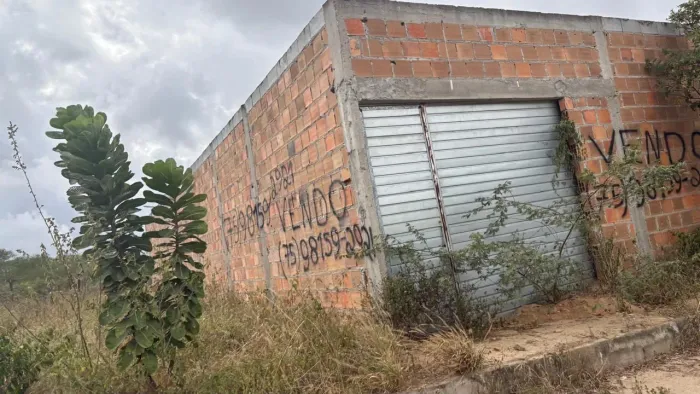 Vendo terreno na entrada da matinha