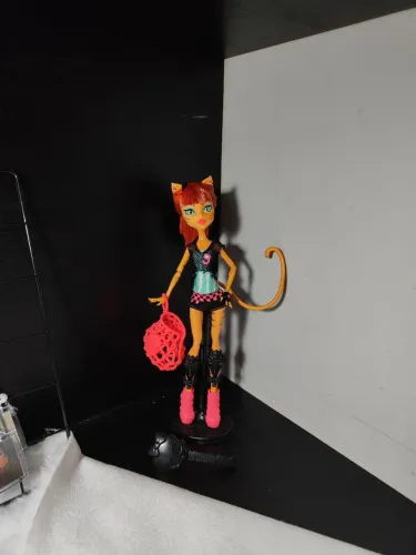 Boneca Monster High Toralei Stripe Ghoul Sports G1