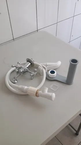 TORNEIRA DUPLO COMANDO + CHUVEIRINHO