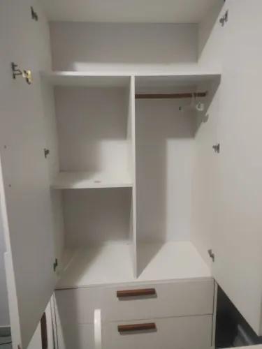 Vendo Guarda Roupa Infantil Usado