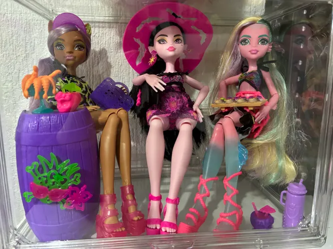 Monster high scare adise island