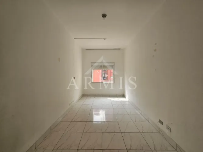 Kitnet de 24m² disponível para locação na Santa Ifigênia