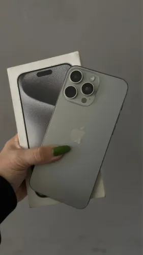 iPhone 15 pro Max 