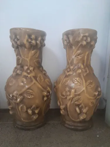 Vasos de gesso