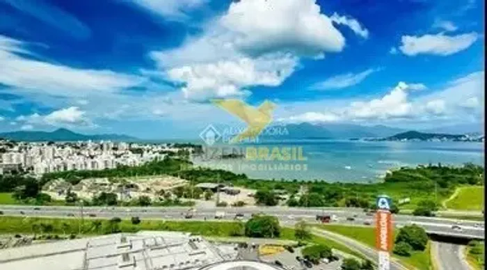 Imóvel com 1.322 m² à Venda em Localização Estratégica - Capoeiras, Florianópolis/SC