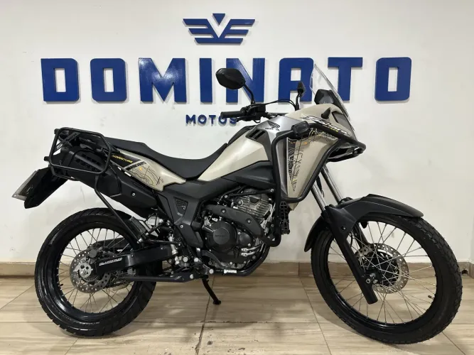 Honda Xre 300 sahara adventure 2024
