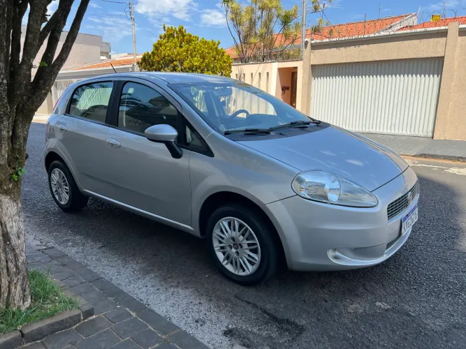 Fiat Punto ELX 1.4 Fire Flex 8V 5P 2010