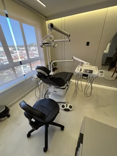 Cadeira Odontológica Olsen Black Edition 