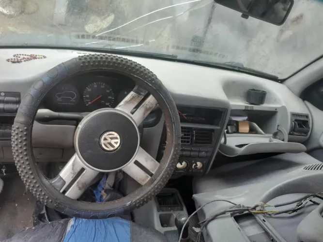 Carro Gol pra retirada de peças