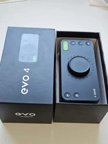 Interface de Áudio - Evo 4