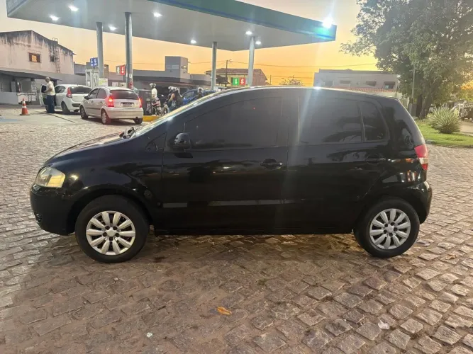 Volkswagen Fox Plus 1.6mi/ 1.6mi Total Flex 8V 4P 2005