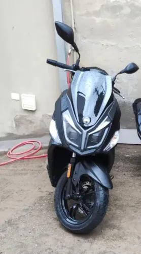 Moto nova com baixa km