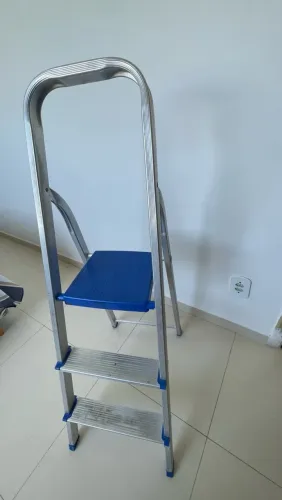 Escada Alumínio pequena