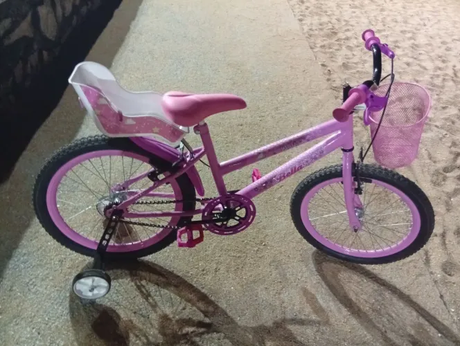 Bicicleta infantil pouco usada!
