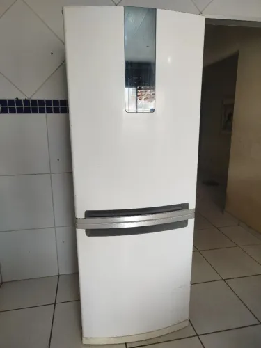 Geladeira inverse Brastemp 450L branca