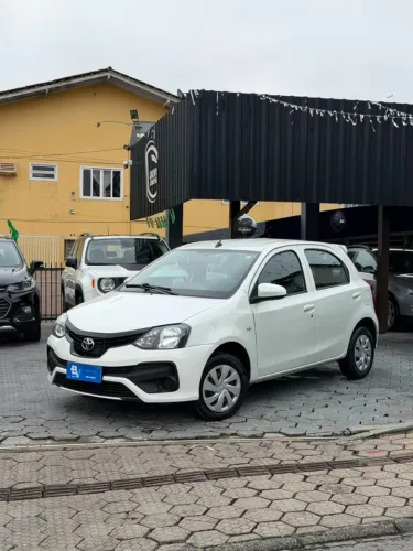 Toyota Etios X 1.3 Flex 16V 5P Mec. 2020