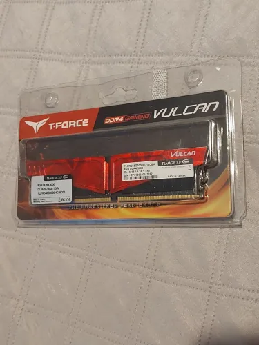 Vendo memória ram DDR4 8Gb. 3000mhz 