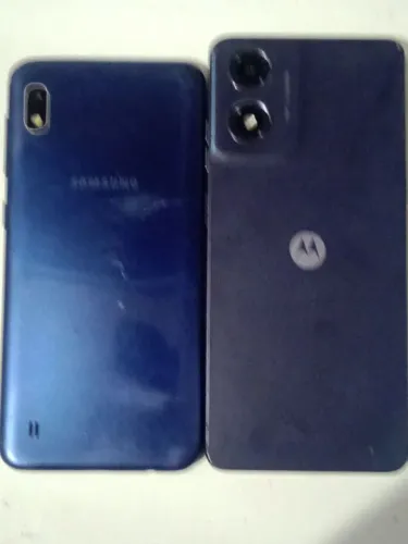 Celulares para retirada de peças Samsung a 10 e para trocar bateria e  motog  04  display 