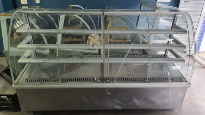 VITRINE PADARIA REFRIGERADA VIDRO CURVO
