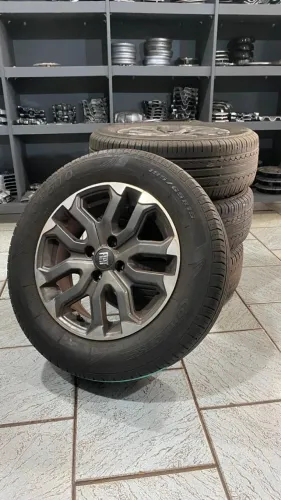 Jogo 4 Rodas Esportivas Fiat Aro 15 4x98 Com Pneus 195/65R15