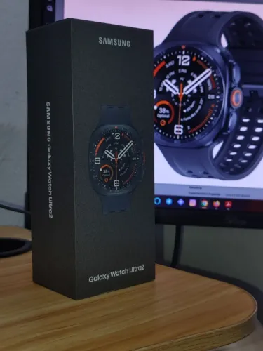 Lacrado Samsung Galaxy Ultra2 Smartwatch 47mm LTE, Titânio Preto
