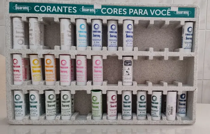 Expositor de tinta para tingimento Guarany 