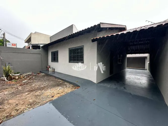 Casa com 3 Quartos para alugar, 130 m² por R$ 2.800/mês - Igapó - Londrina/PR