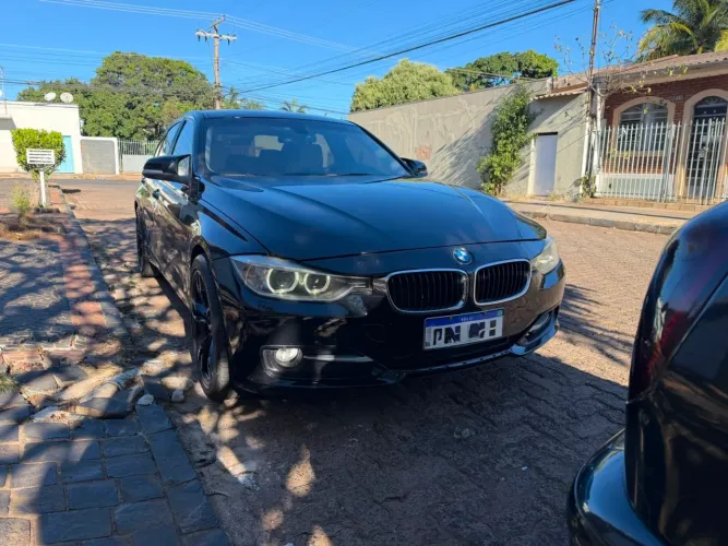 BMW 320I A 2.0 Turbo/activeflex 16V 184cv 4P 2013