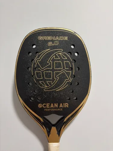 RAQUETE DE BEACH TENNIS OCEAN AIR GRENADE 6.0 CARBONO 3K