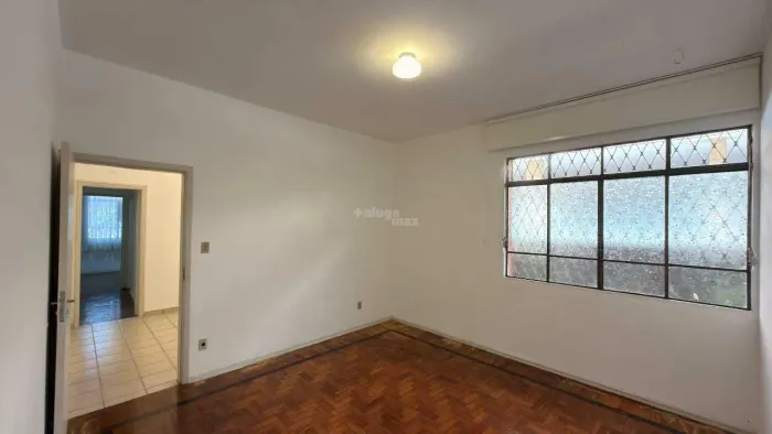 Venda: Apartamento amplo com 3 quartos, suíte e 2 vagas - Anchieta