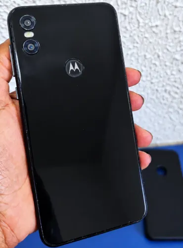 Vendo Celular Motorola 64GB/4GB RAM + Acessórios + Entrega