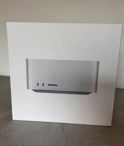 Mac Studio / m3 ultra / 96GB/1TB
