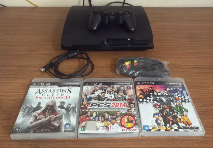 PS3 Slim, HD 500 GB, 3 jogos