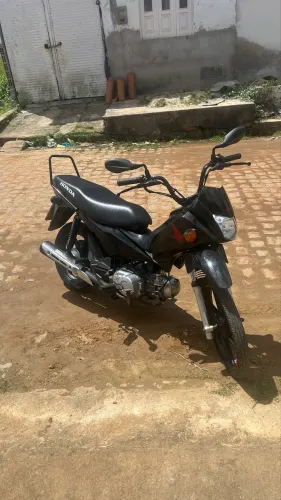 Pop 110 extra pronta pra transferir moto não tá precisando de nada apenas alguns detalhes