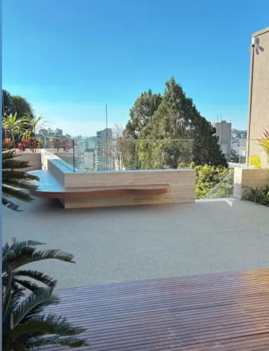 Piso Drenante com seixos e pedras 