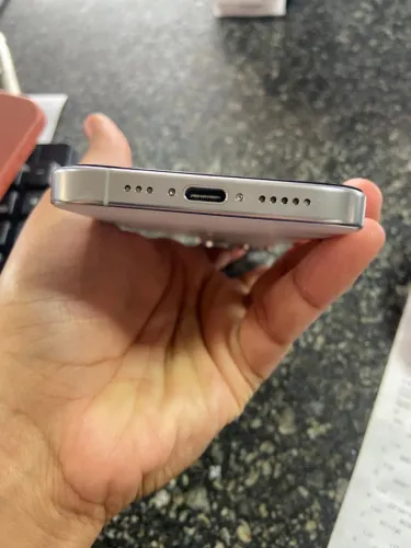iPhone 16 pro 128gb