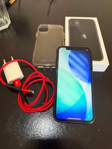 iPhone 11 Preto 128GB - Impecável na Caixa + Bateria 100% trocada recentemente