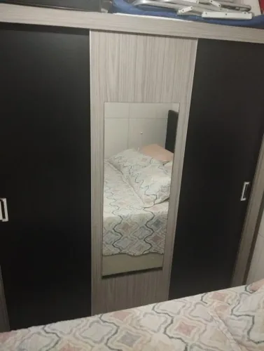 Guarda-roupa casal
