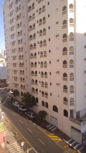 Apartamento com 3 quartos- venda ou aluguel - Centro - S