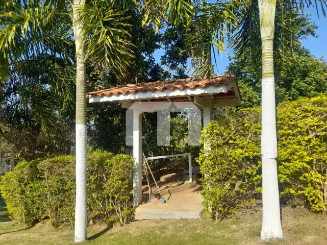 Chácara à venda em Itapeva-MG: 6 quartos, 1 suíte, 2 salas, 4 banheiros, 2.000m² de área n