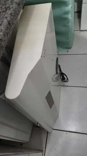 1 depurador Electrolux 110W funcionando.