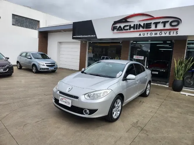 Renault Fluence Sedan Privilège 2.0 16V Flex AUT 2012